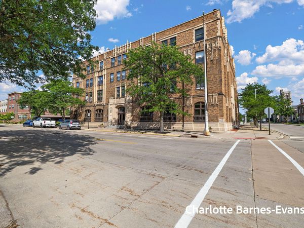 297 W Clay Avenue, Unit 410, Muskegon, MI 49440