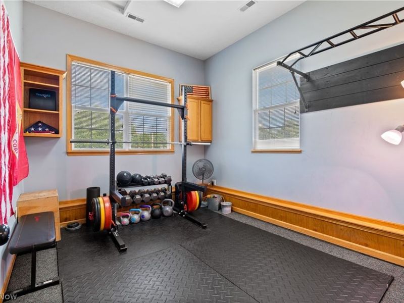 10689 Cleveland Avenue NW, Uniontown, OH 44685 Photo 23