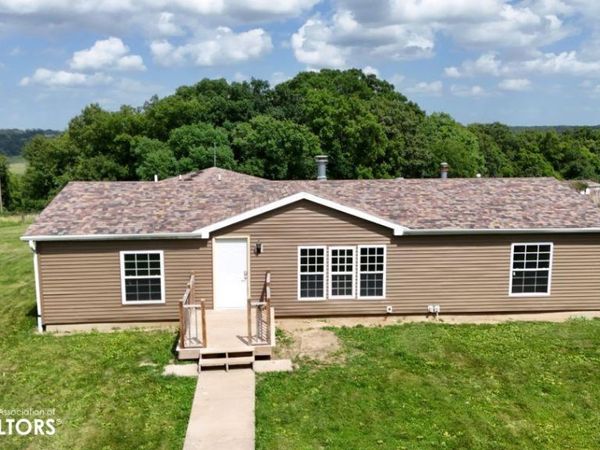 6064 227Th Street, Albia, IA 52531