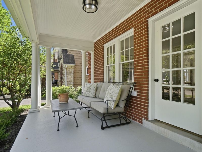 49 S Cassady Avenue, Columbus, OH 43209 Photo 6