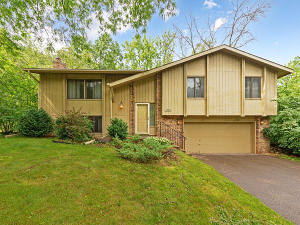 12108 Red Oak Court S, Burnsville, MN 55337
