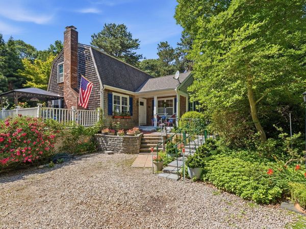 25 Muskegat Road, Teaticket, MA 02536