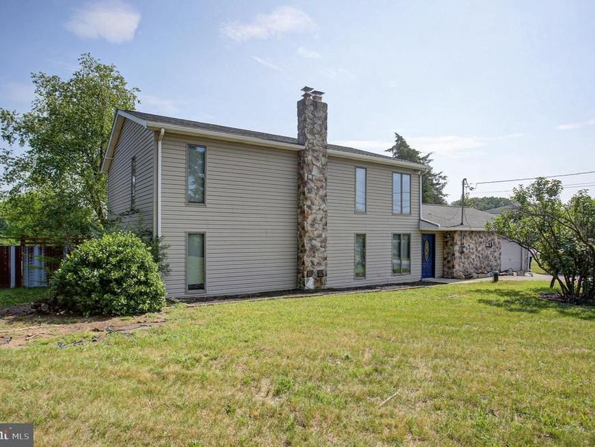 3365 Buchanan Trail W, Greencastle, PA 17225 Main Photo