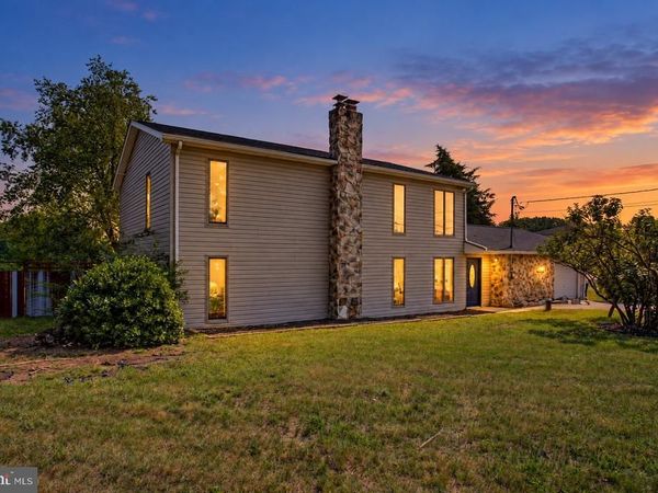 3365 BUCHANAN TRAIL W, GREENCASTLE, PA 17225