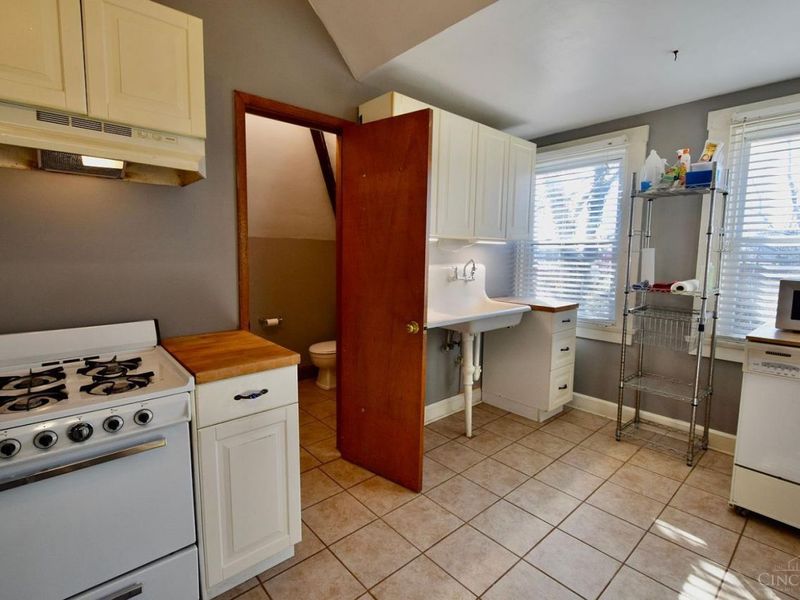 2431 Ingleside Avenue, Cincinnati, OH 45206 Photo 8