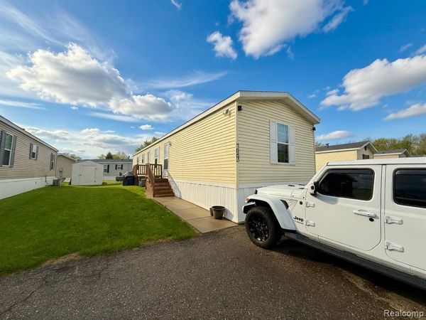 1567 Ocher St. , Novi, MI 48374