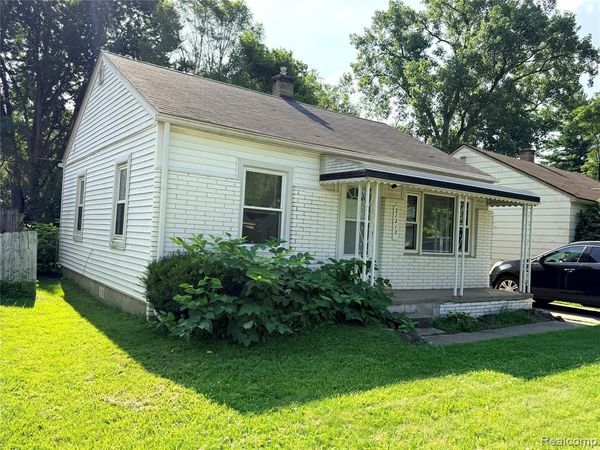 21212 Rensselaer Street, Farmington Hills, MI 48336