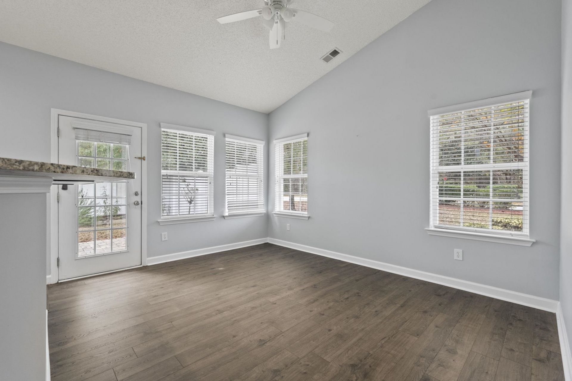 152 Rose Water Loop  Photo 11