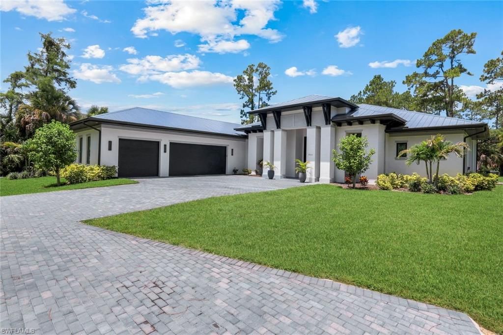 933 11th St Sw, Naples, FL 34117 Photo