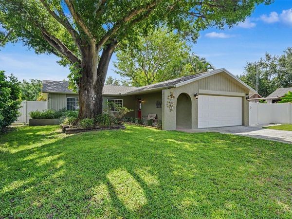 12431 DEL VERDE DRIVE , LARGO, FL 33773