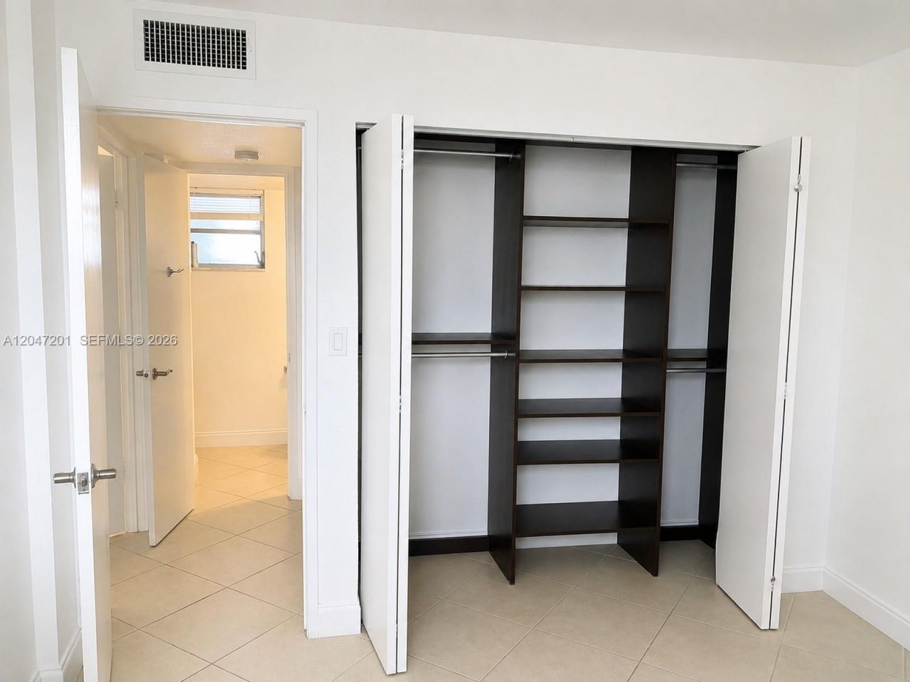 8870 Fontainebleau Blvd , Unit 106, Miami, FL 33172 Photo