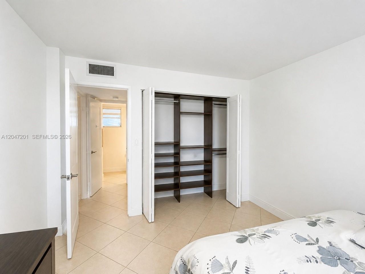 8870 Fontainebleau Blvd , Unit 106, Miami, FL 33172 Photo