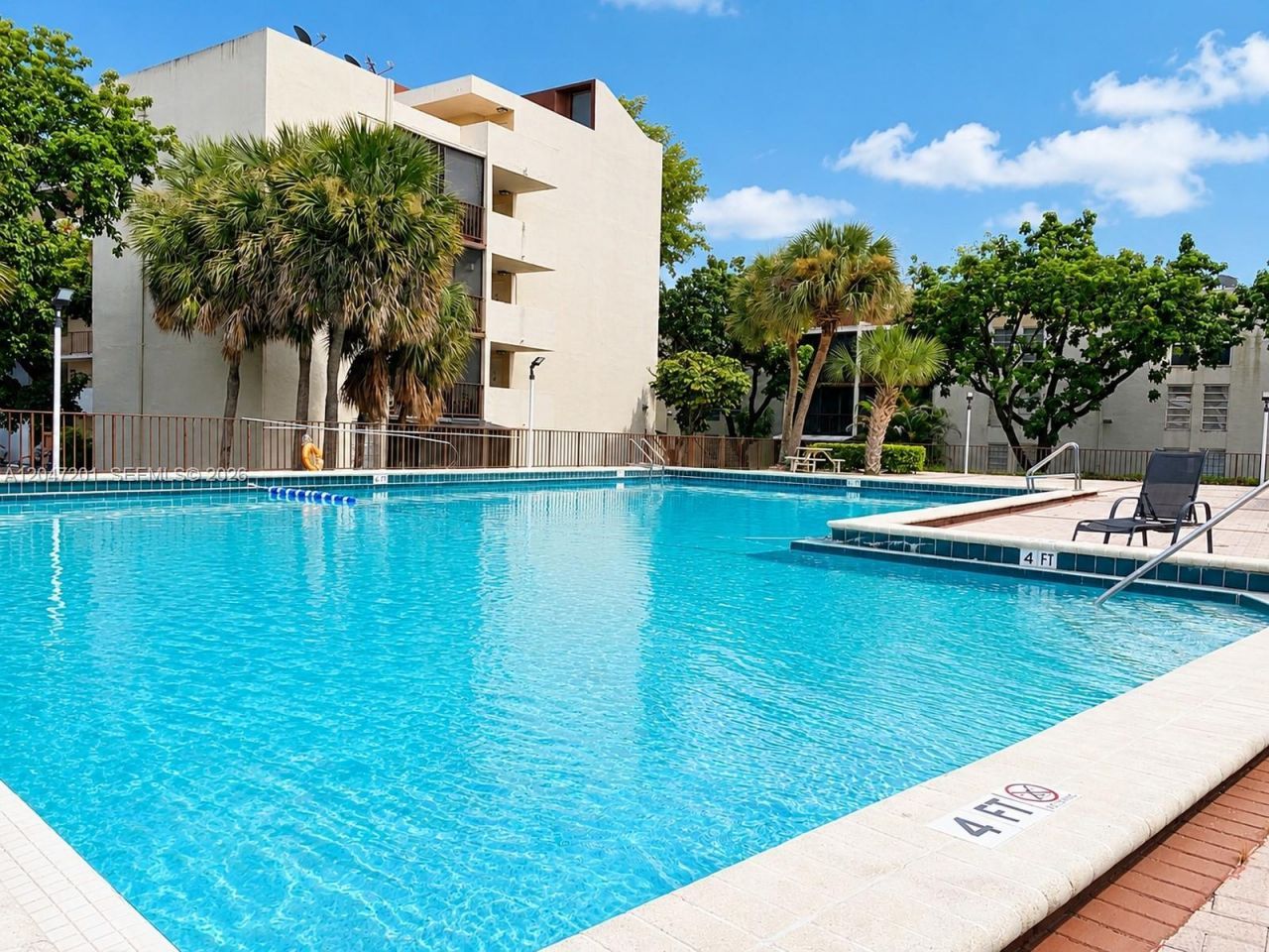 8870 Fontainebleau Blvd , Unit 106, Miami, FL 33172 Photo