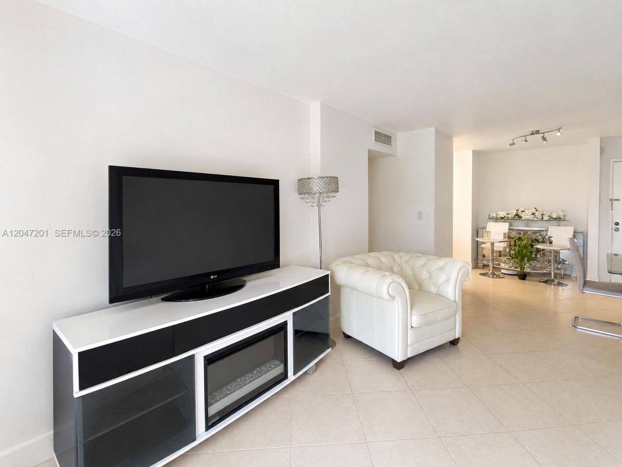 8870 Fontainebleau Blvd, Unit 106, Miami, FL 33172 Photo