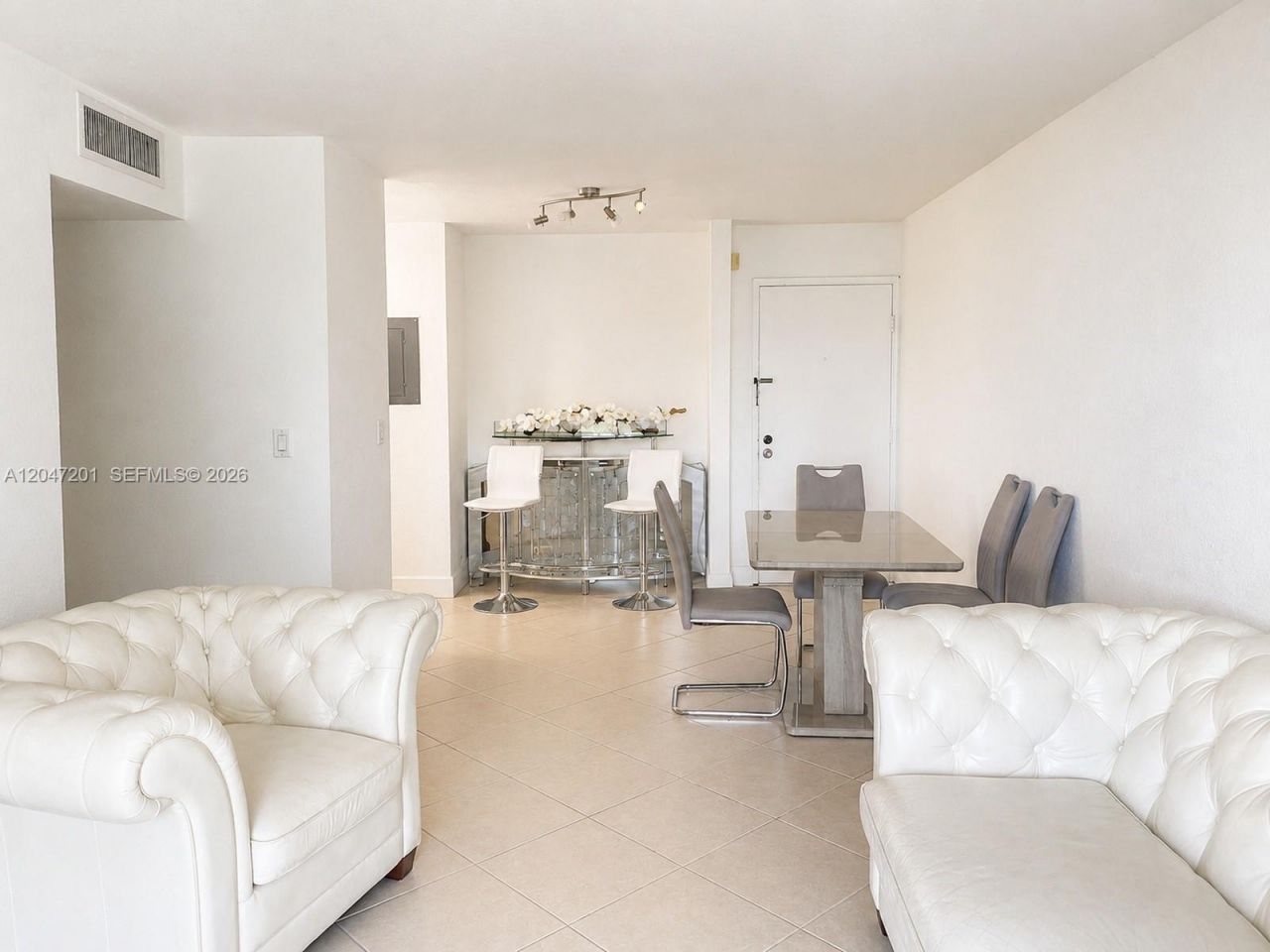 8870 Fontainebleau Blvd , Unit 106, Miami, FL 33172 Photo