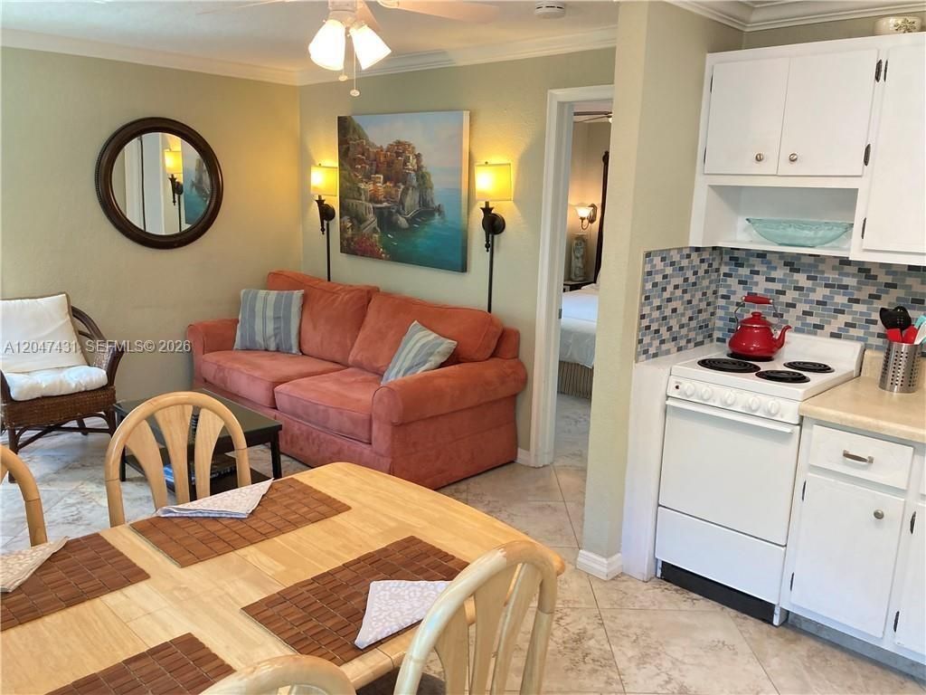 3230 NE 13th St, Unit 2, Pompano Beach, FL 33062 Photo