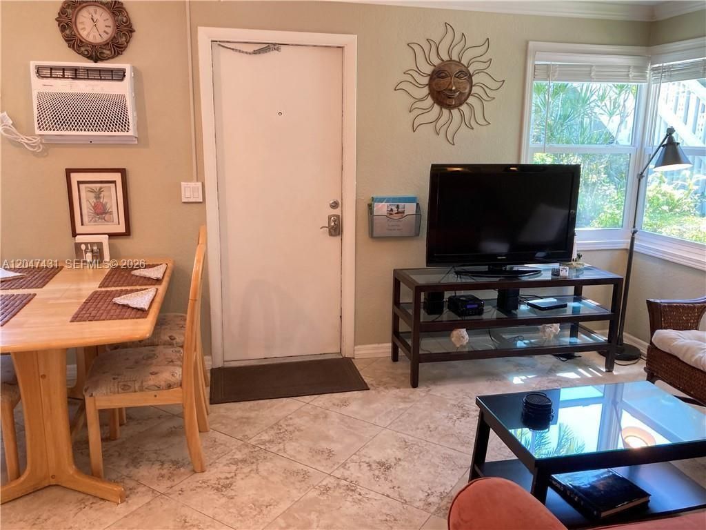 3230 NE 13th St, Unit 2, Pompano Beach, FL 33062 Photo