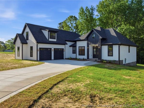 7927 Julian Road NW, Dunn, NC 28334