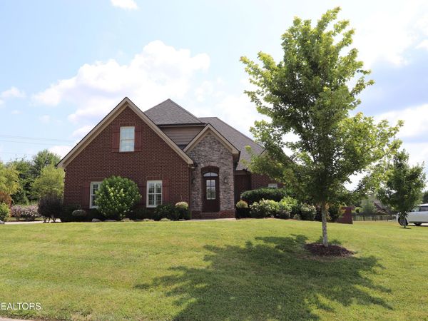 1436 Edenbridge Drive, Alcoa, TN 37701