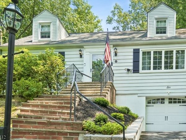 6 Cherry Ln, Caldwell, NJ 07006