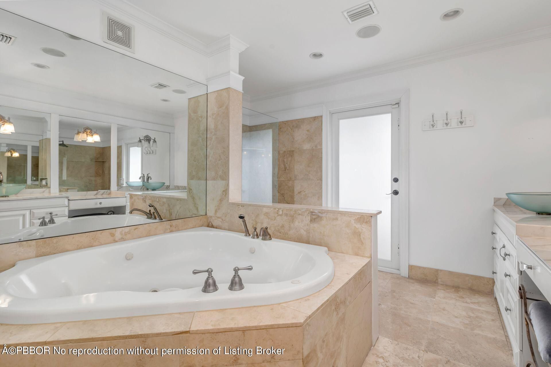 246 Gray Street, West Palm Beach, FL 33405 Photo