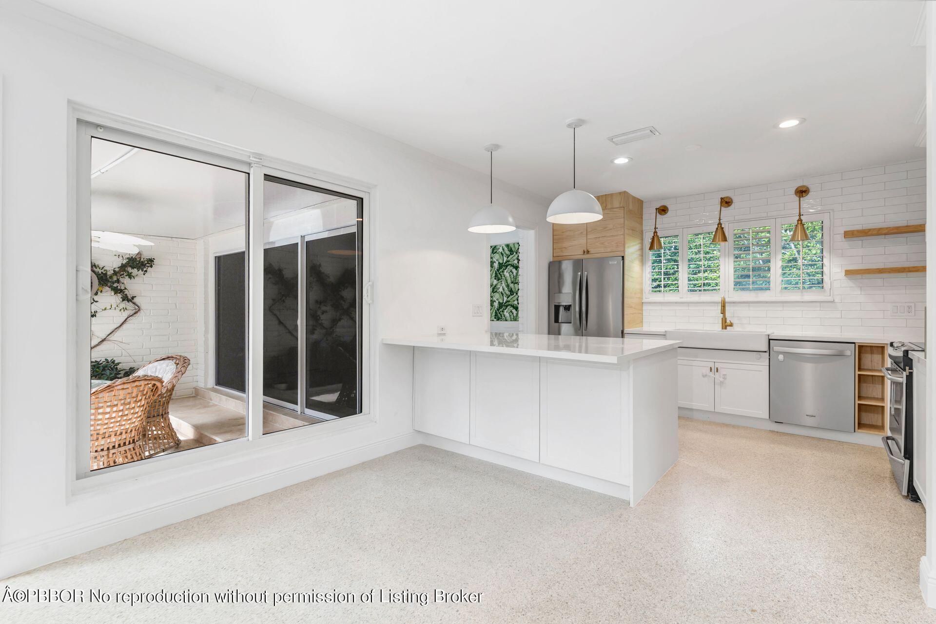 246 Gray Street, West Palm Beach, FL 33405 Photo