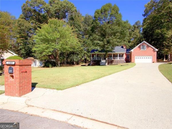 1305 Fontainebleau Court NE, Lawrenceville, GA 30043