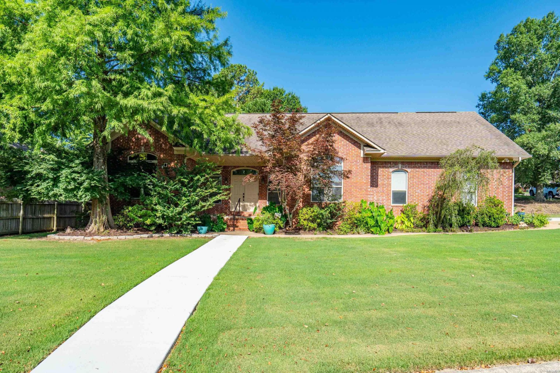 202 BRYAN PAUL Street Hot Springs, AR 71901