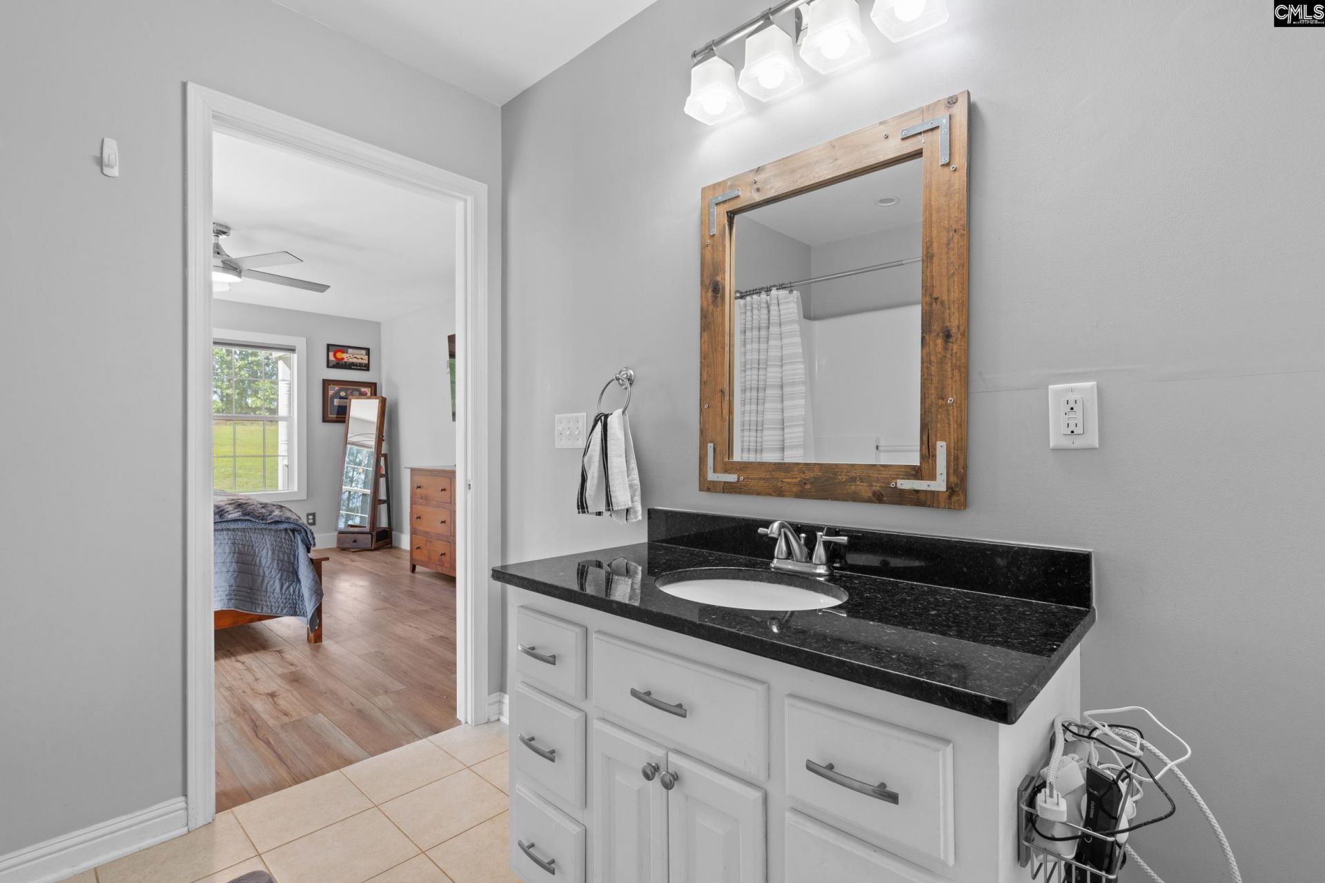 1677 Green Hill Road Photo 15
