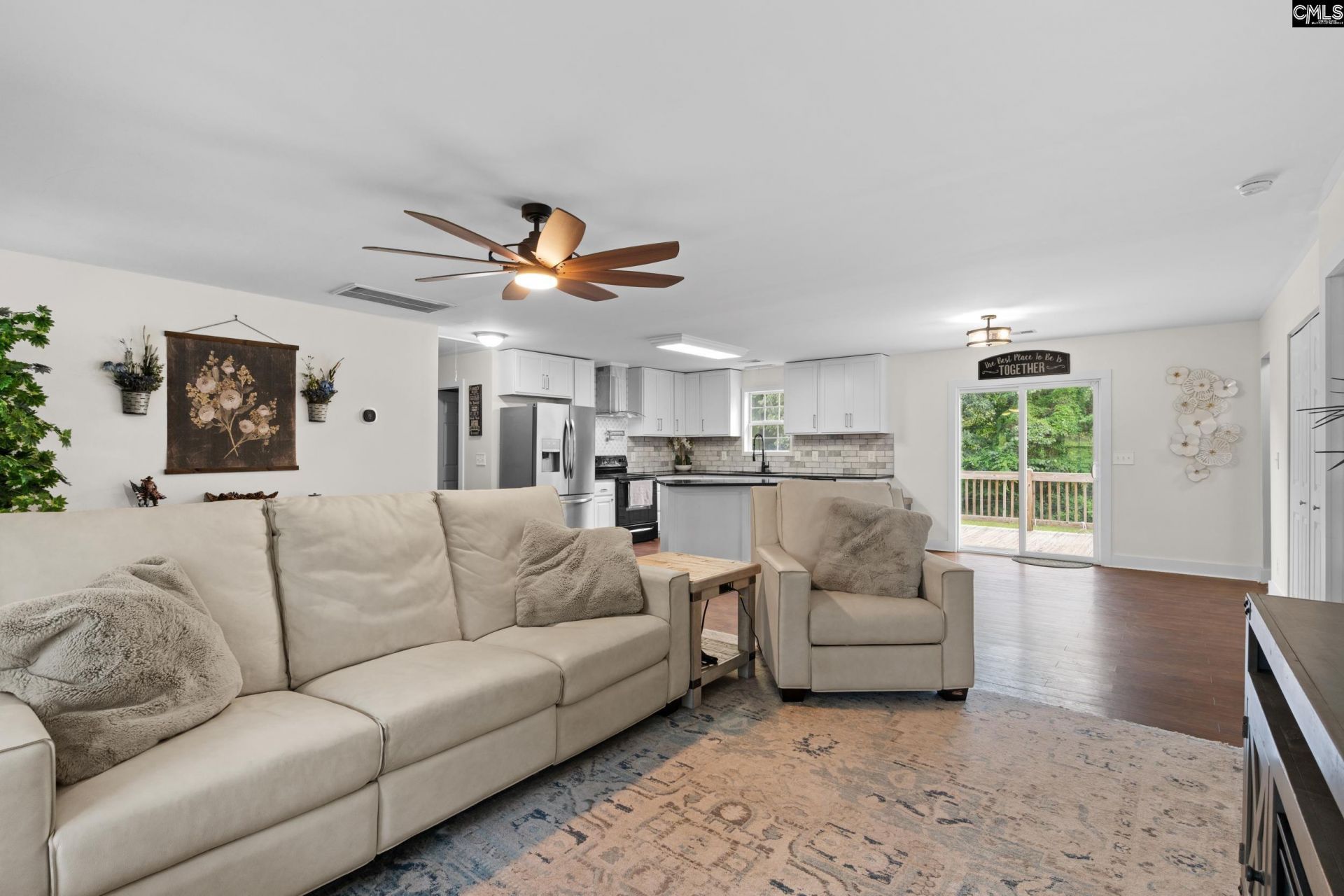 1677 Green Hill Road Photo 7
