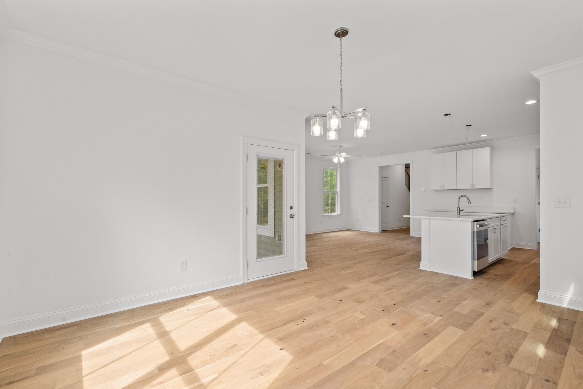 265 Pickens Street Photo 13