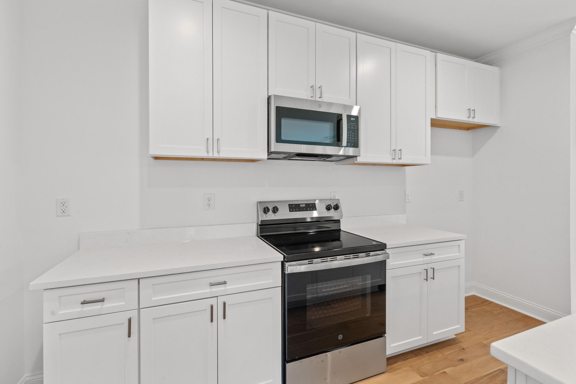265 Pickens Street Photo 9