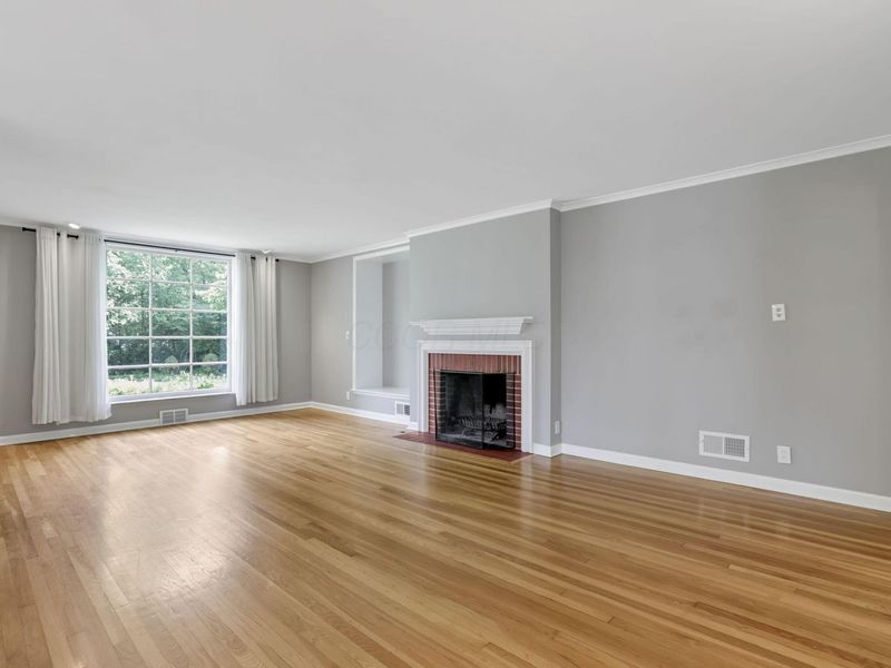 3145 E Broad Street, Columbus, OH 43209 Photo 12