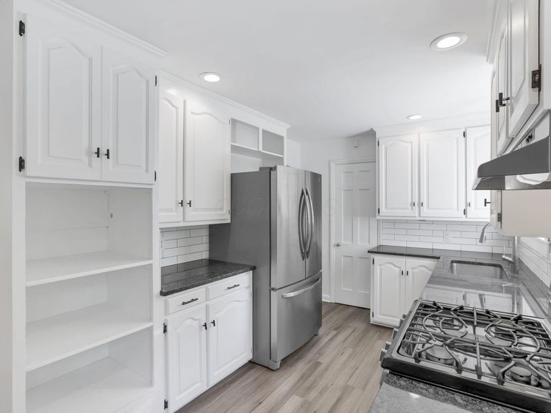 3145 E Broad Street, Columbus, OH 43209 Photo 22