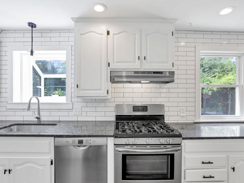 3145 E Broad Street, Columbus, OH 43209 Photo 24