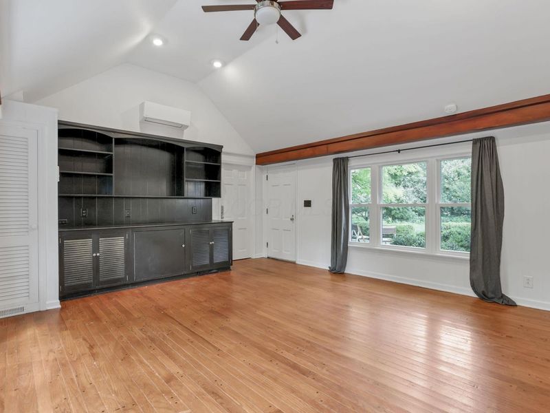 3145 E Broad Street, Columbus, OH 43209 Photo 29