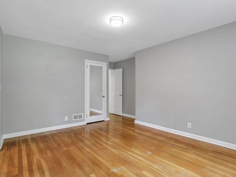 3145 E Broad Street, Columbus, OH 43209 Photo 45
