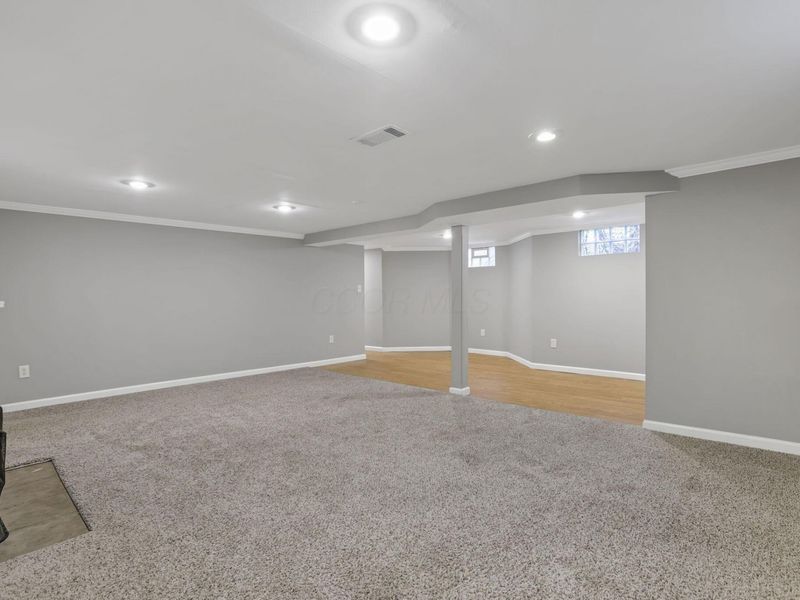 3145 E Broad Street, Columbus, OH 43209 Photo 63