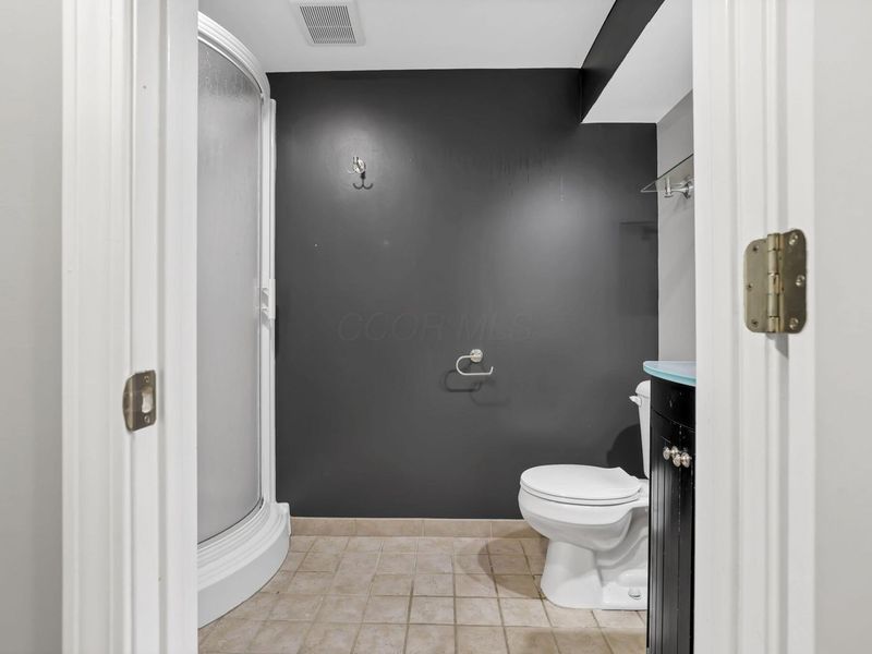 3145 E Broad Street, Columbus, OH 43209 Photo 74