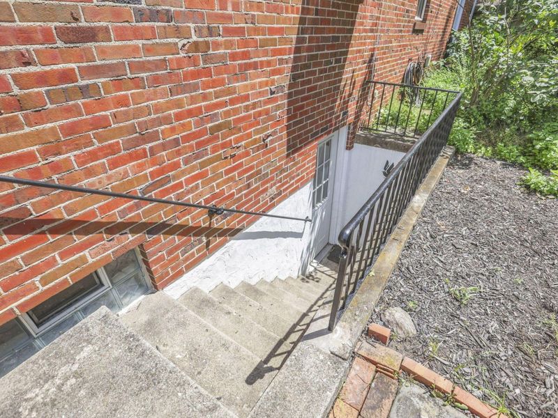 3145 E Broad Street, Columbus, OH 43209 Photo 86