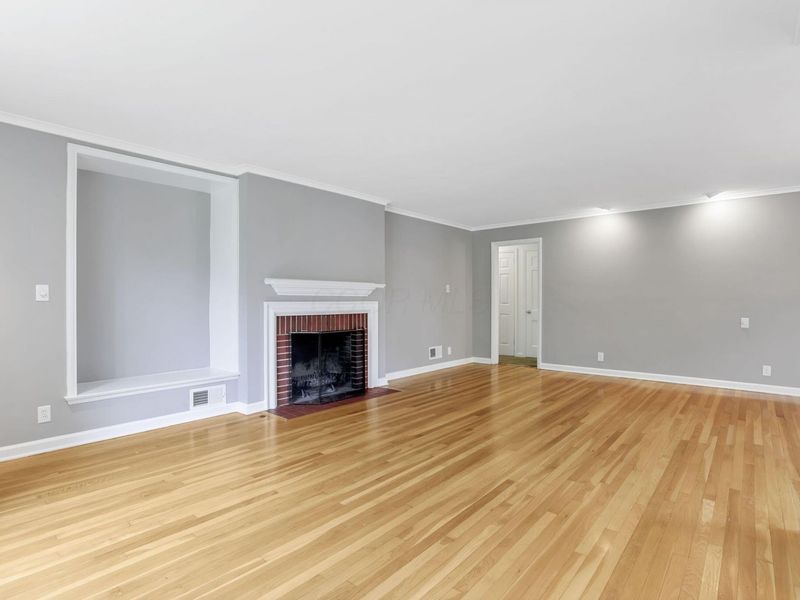 3145 E Broad Street, Columbus, OH 43209 Photo 9