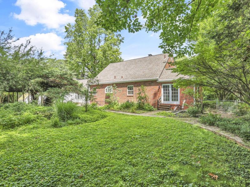 3145 E Broad Street, Columbus, OH 43209 Photo 94