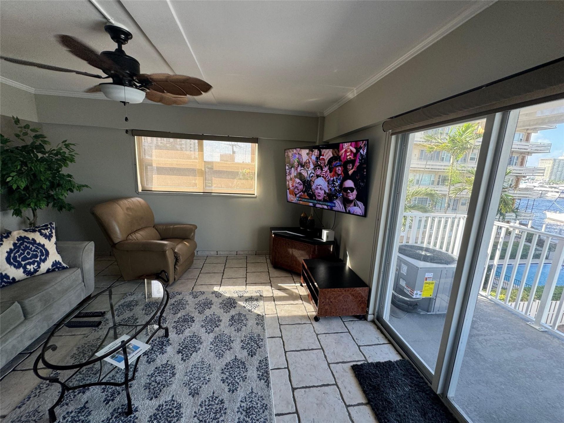 95 N Birch Road, Unit 301, Fort Lauderdale, FL 33304 Photo
