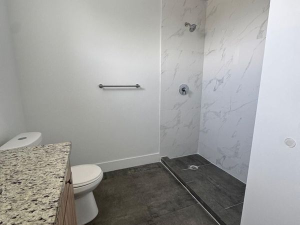 2010 SW 25th Terrace, Unit 305, Miami, FL 33133