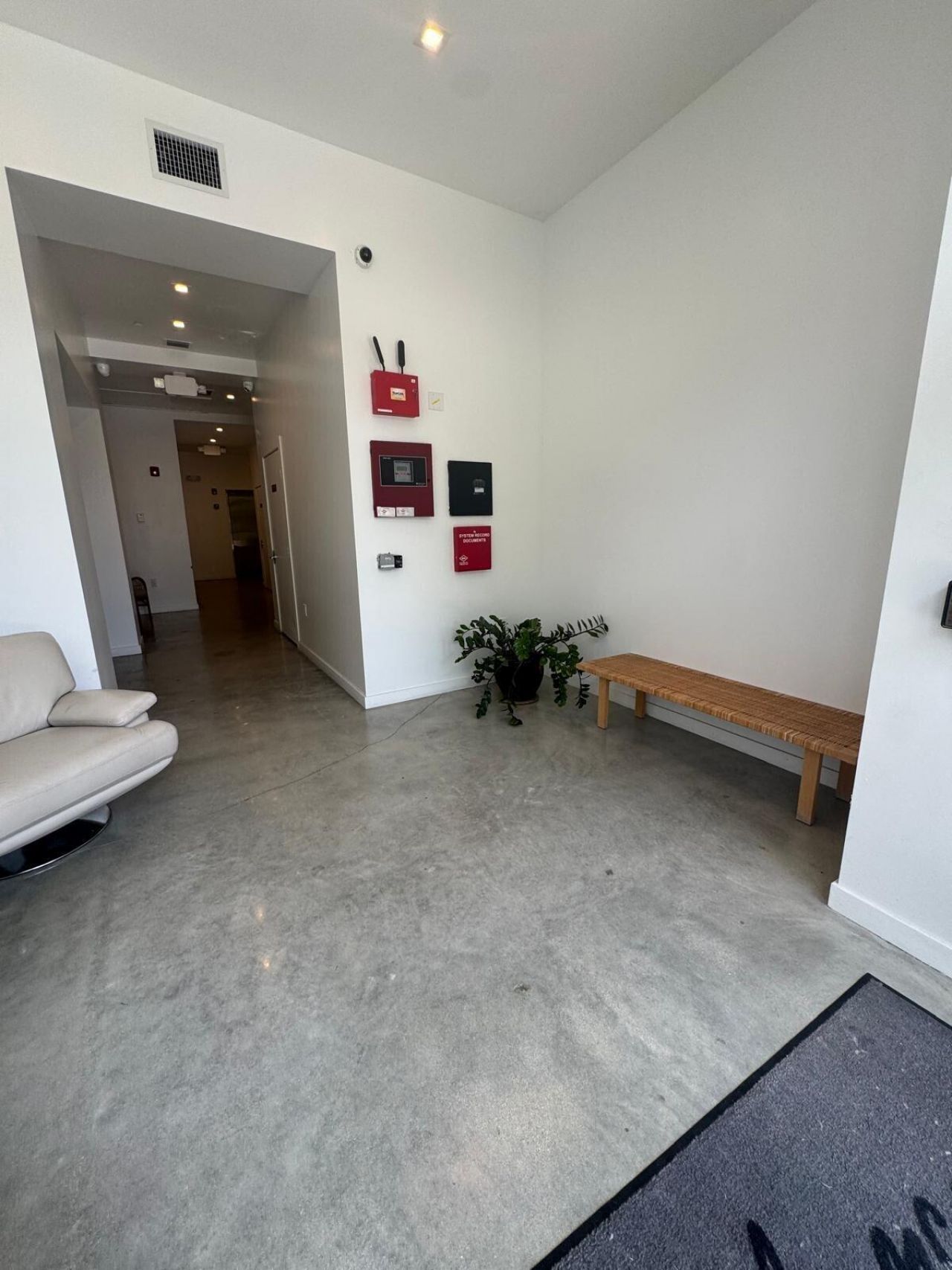 2010 SW 25th Terrace, Unit 305, Miami, FL 33133 Photo