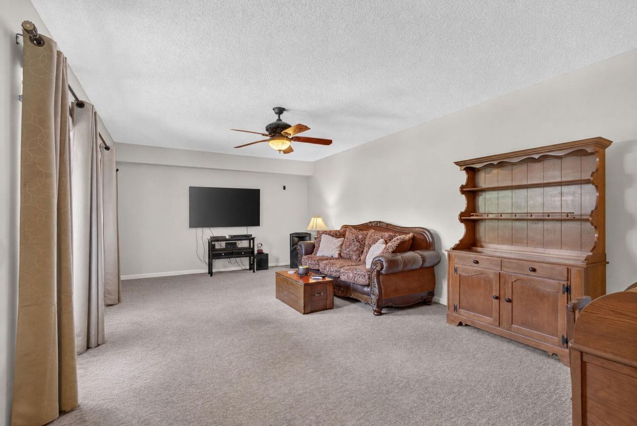 5034 50th Way, West Palm Beach, FL 33409 Photo