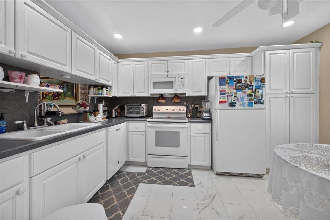 55 SE 14th Street, Unit 2060, Boca Raton, FL 33432 Photo