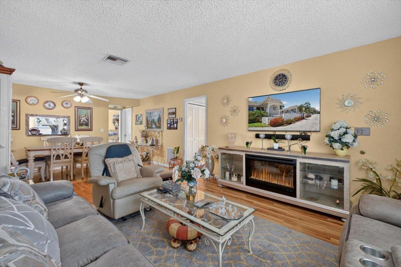 55 SE 14th Street, Unit 2060, Boca Raton, FL 33432 Photo