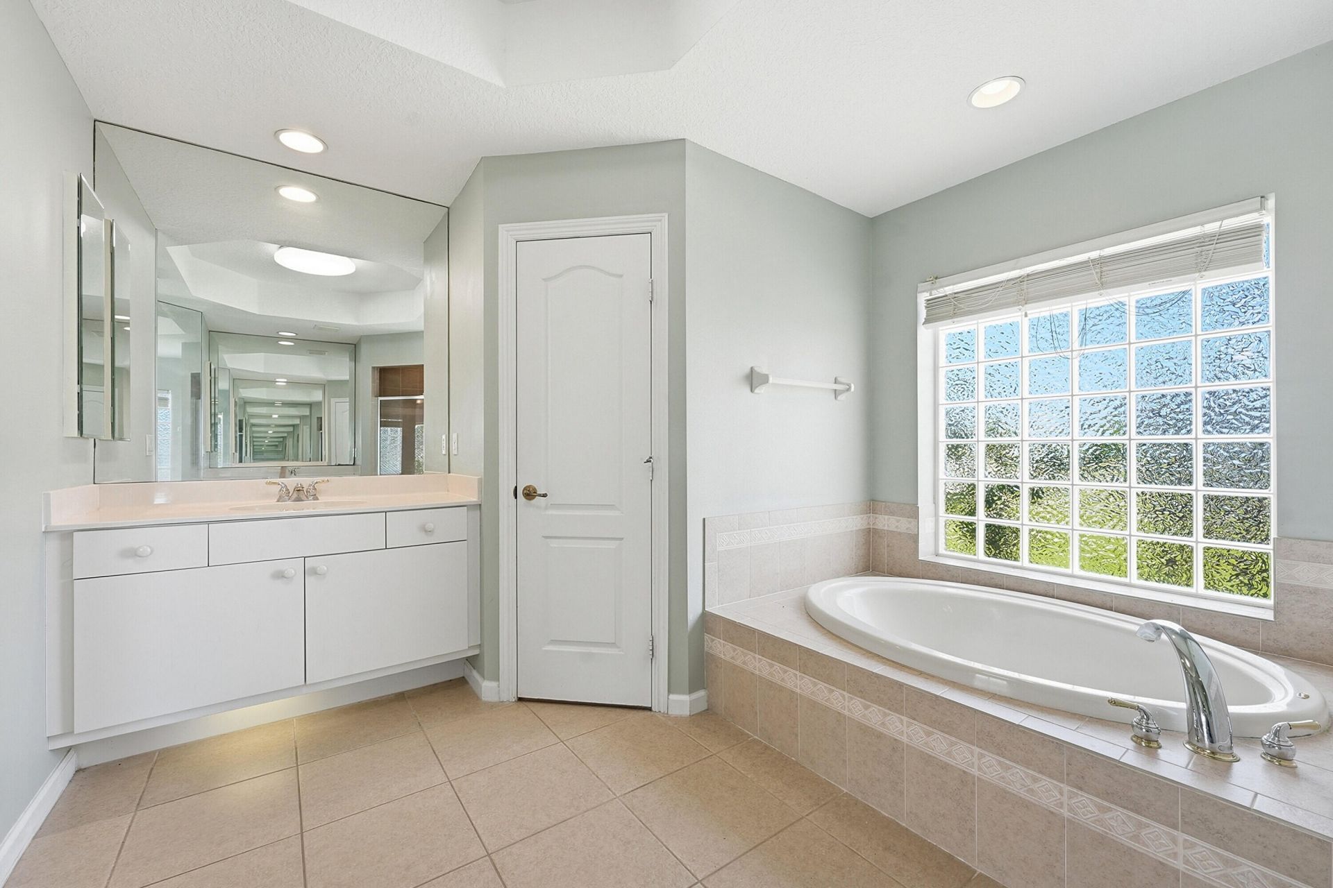 2314 SE Calcutta Circle, Port Saint Lucie, FL 34952 Photo