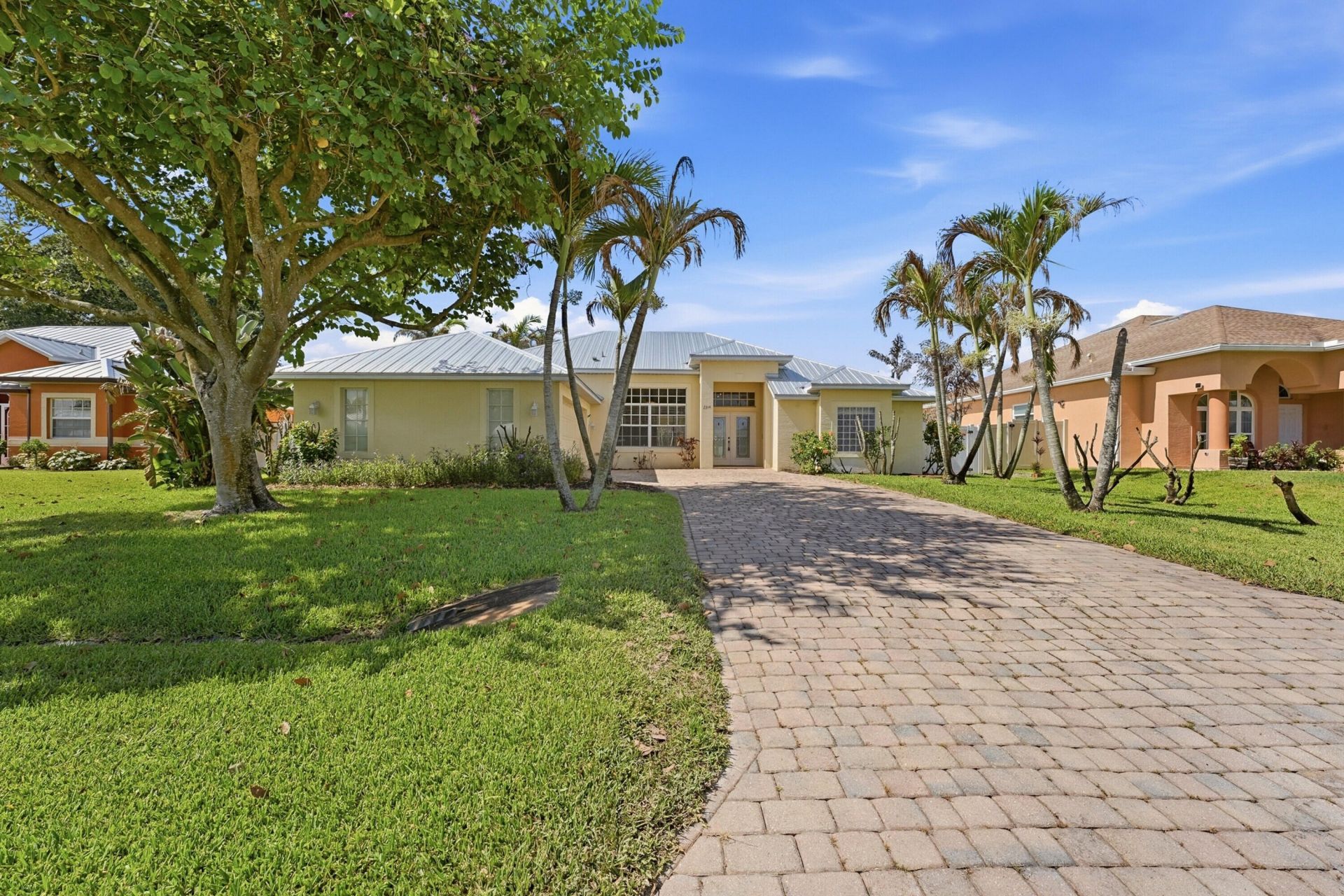 2314 SE Calcutta Circle, Port Saint Lucie, FL 34952 Photo